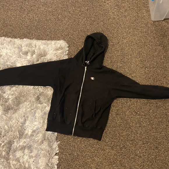 Nike & Champion sweater bundle - Picture 2 of 2